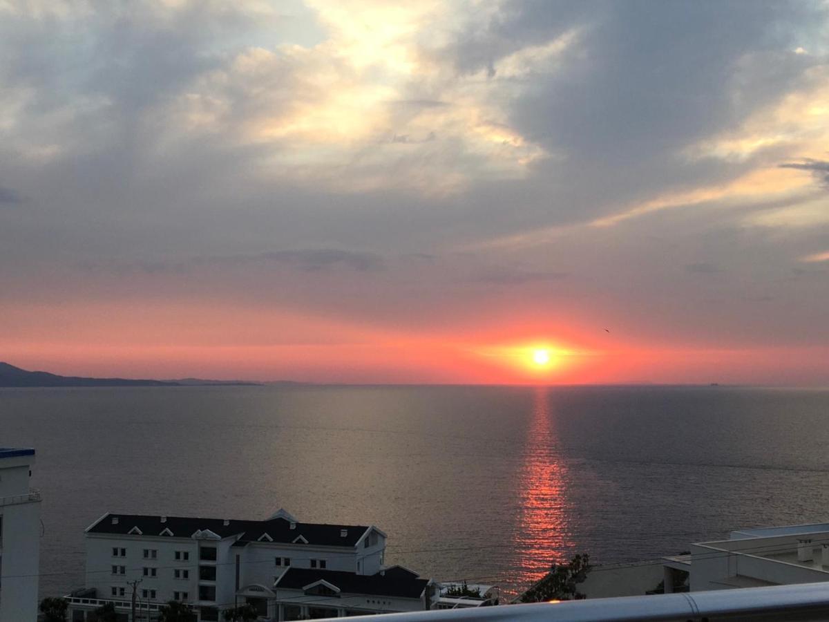 Bluemoon Suites Sarandë エクステリア 写真