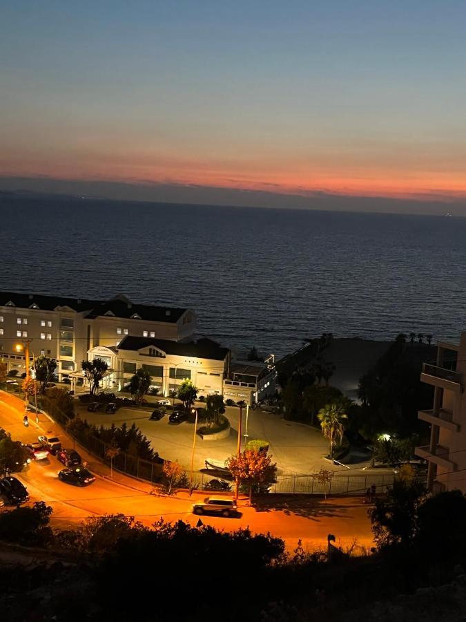 Bluemoon Suites Sarandë エクステリア 写真