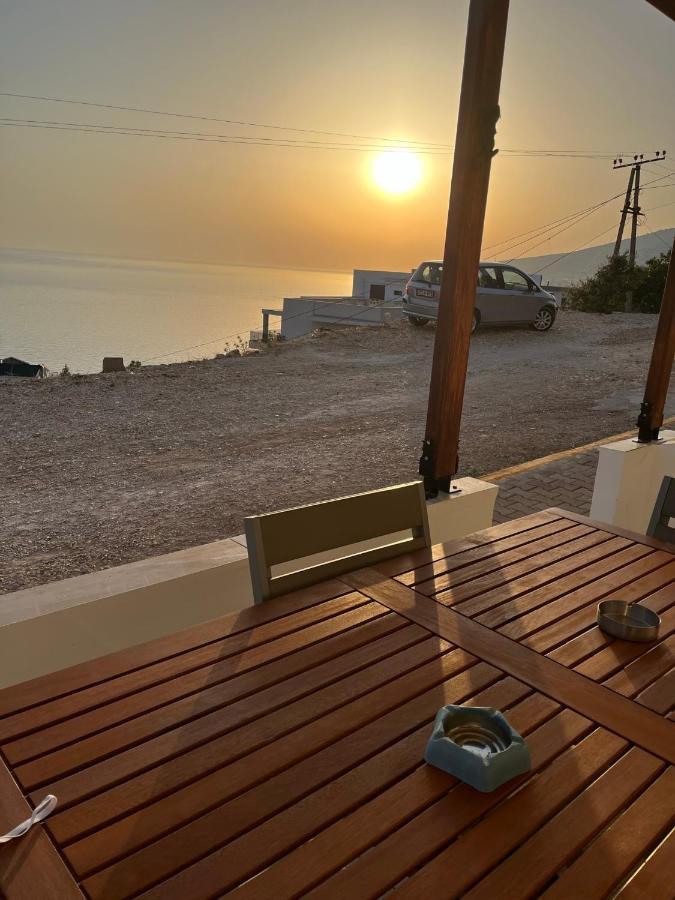 Bluemoon Suites Sarandë エクステリア 写真